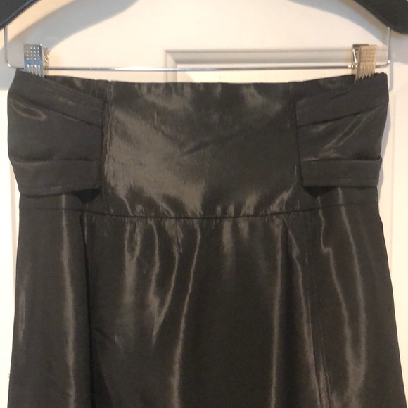 Zara Woman elegant satin skirt. - Picture 3 of 4
